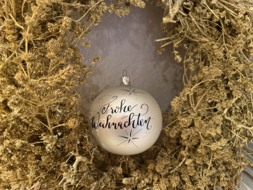 Handbeschriftete Weihnachtskugel